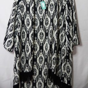 Black/White Cardigan (fringe ends)